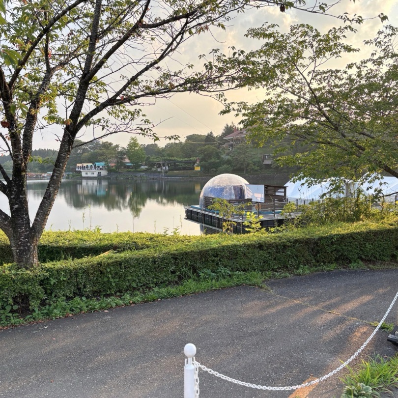 りんどう湖水上グランピング